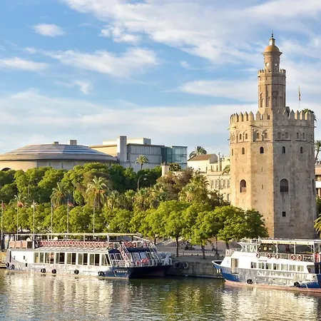New! Spacious & River Seville