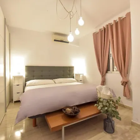 New! Spacious & River * סביליה